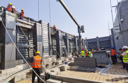 安全鉤保護(hù)石家莊夜景亮化工人的人身安危